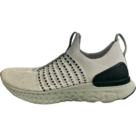 NIKE REACT PHANTOM RUN FLYKNIT 2 WMNS SIZE 7.5 - Picture 2 of 9